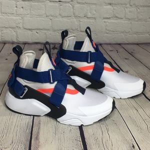 Nike Air Huarache City White/Gray/Blue NWOT